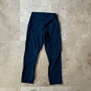 Lululemon cropped navy leggings yoga pants